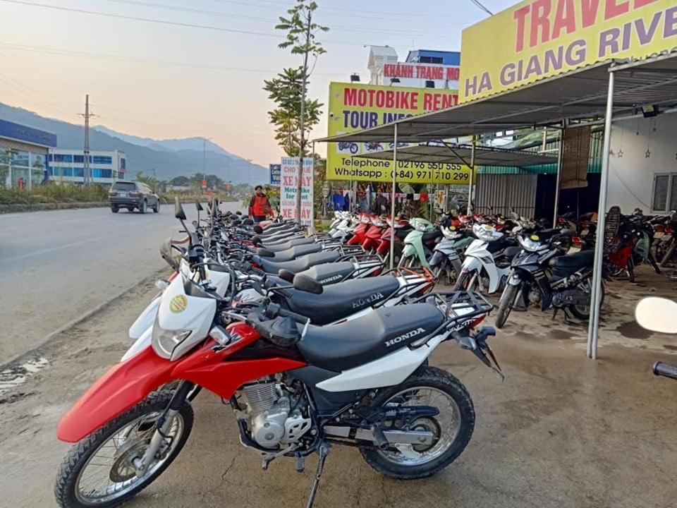 Ha Giang Riverside Hostel & Tour Zewnętrze zdjęcie