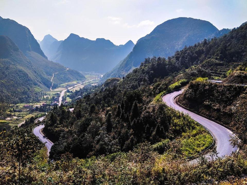 Ha Giang Riverside Hostel & Tour Zewnętrze zdjęcie