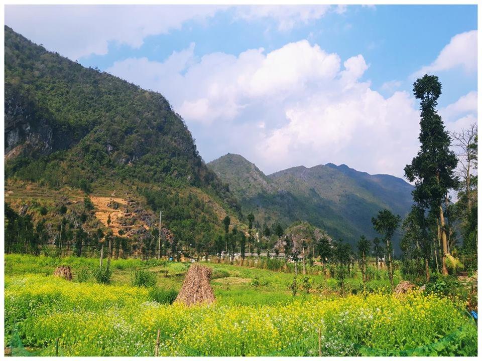 Ha Giang Riverside Hostel & Tour Zewnętrze zdjęcie